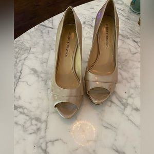 Audrey Brooke tan high heels size 8.5